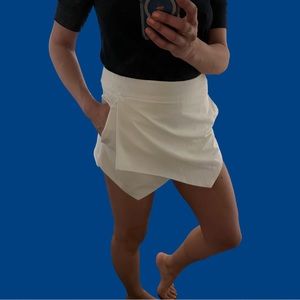 White skirt skirt jumper shorts